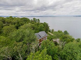 33 Bay View Dr N, Jamestown, RI 02835