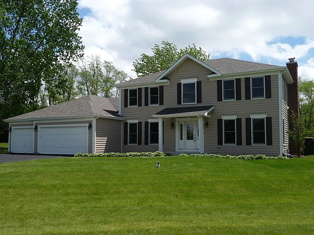 25765 N Arrowhead Dr photo 1