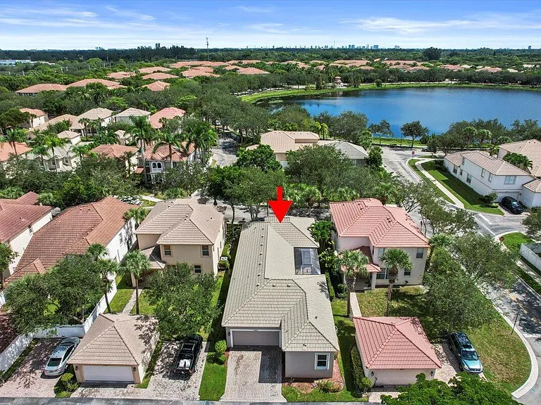 8203 Calterra Dr — Photo 5
