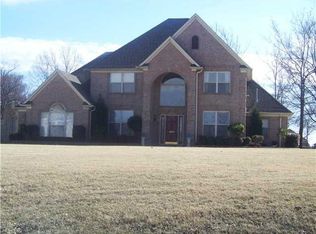 8265 Kings Crossing Dr, Olive Branch, MS 38654