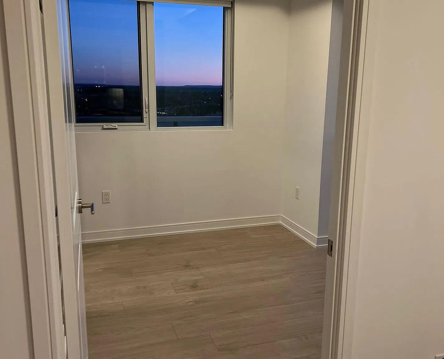 2 bed, $2,600 — Photo 4