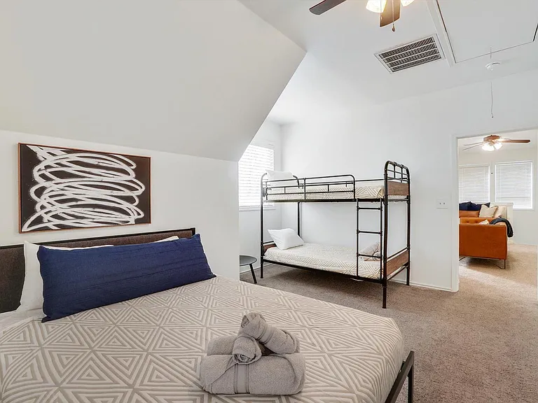 1201 Melissa Dr — Photo 33