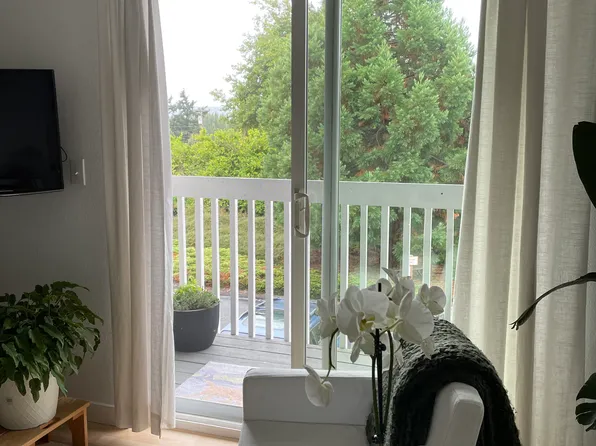 1930 Lawrence St Unit 6, Port Townsend, WA 98368