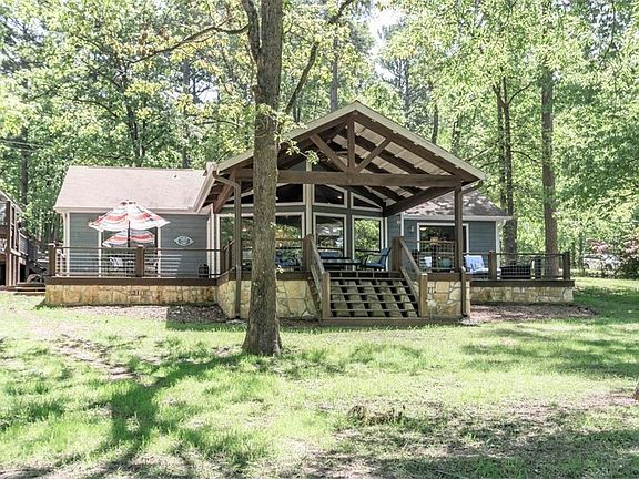 5th image of 400 Cypress Creek Dr