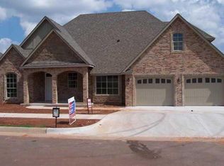 16108 Pointe Mnr, Edmond, OK 73003