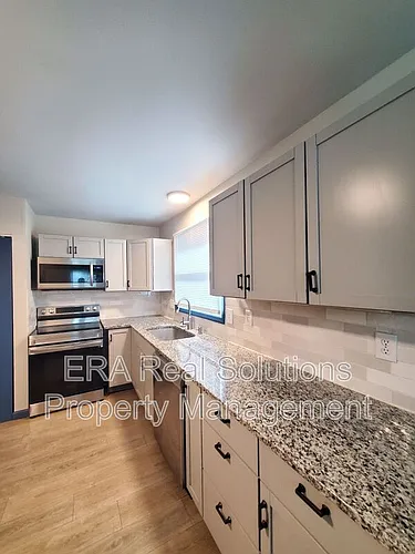 1038 14th Ave Photo 1
