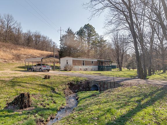 2nd image of 3851 Ella West Cir