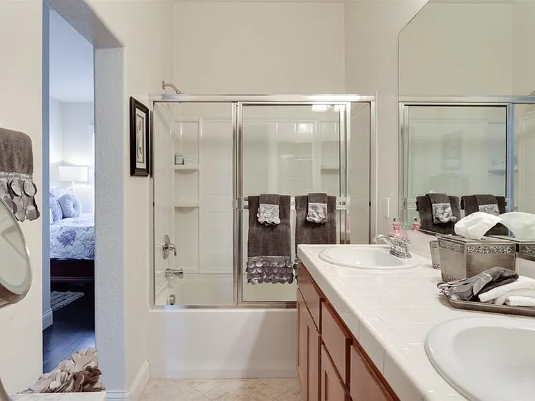 1383 Cattail Ct — Photo 10