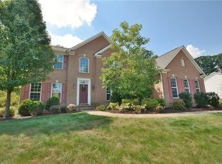 1617 Twin Oaks Dr, Sewickley, PA
