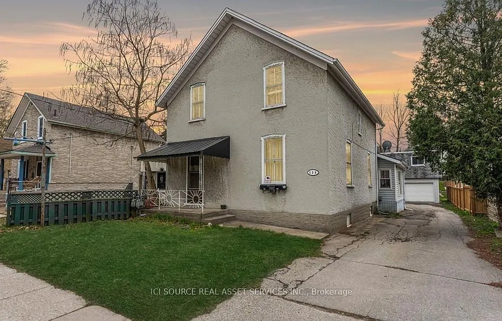 3 bed, $2,150 — Photo 1