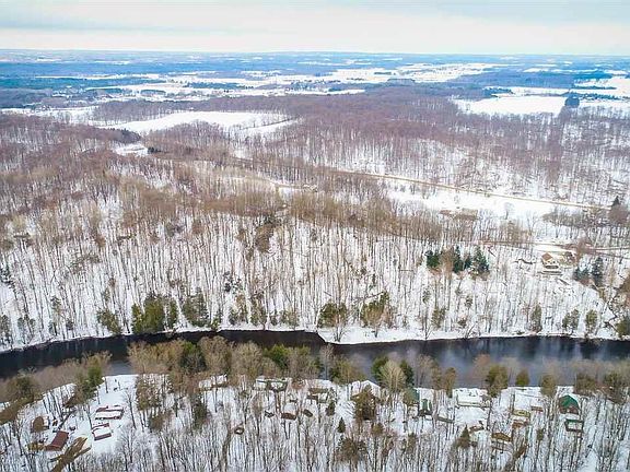 4th image of River Bluffs Dr