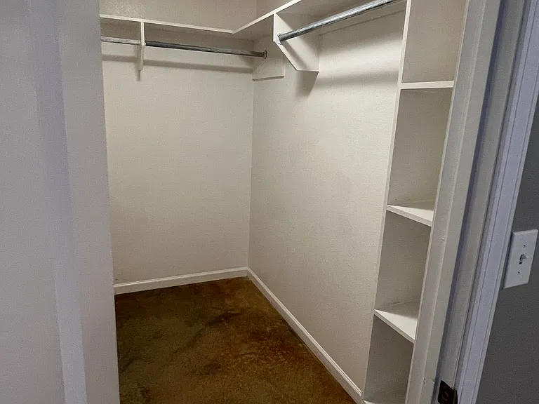 1110 Belt St #B1 — Photo 8