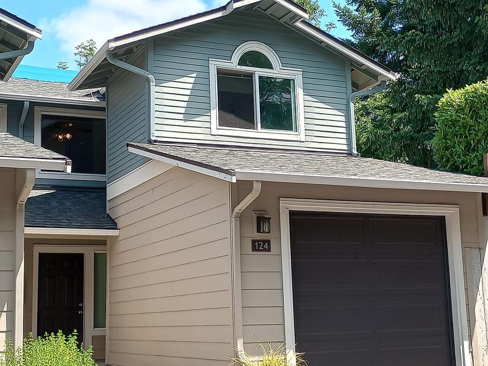 1st image of 4336 W Lake Sammamish Pkwy SE #D124
