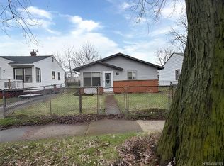 41 E Sheffield Ave, Pontiac, MI 48340