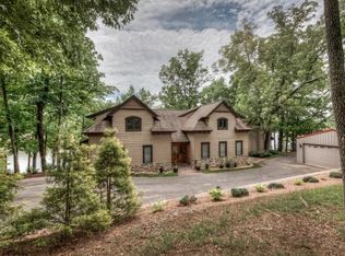 2756 Devault Bridge Rd, Piney Flats, TN 37686