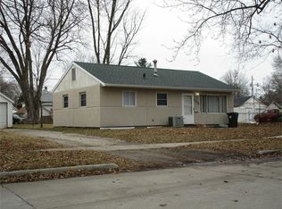 1246 Columbia St, Waterloo, IA 50703
