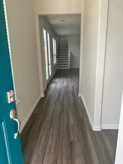1st image of 6724 Glimfeather Dr