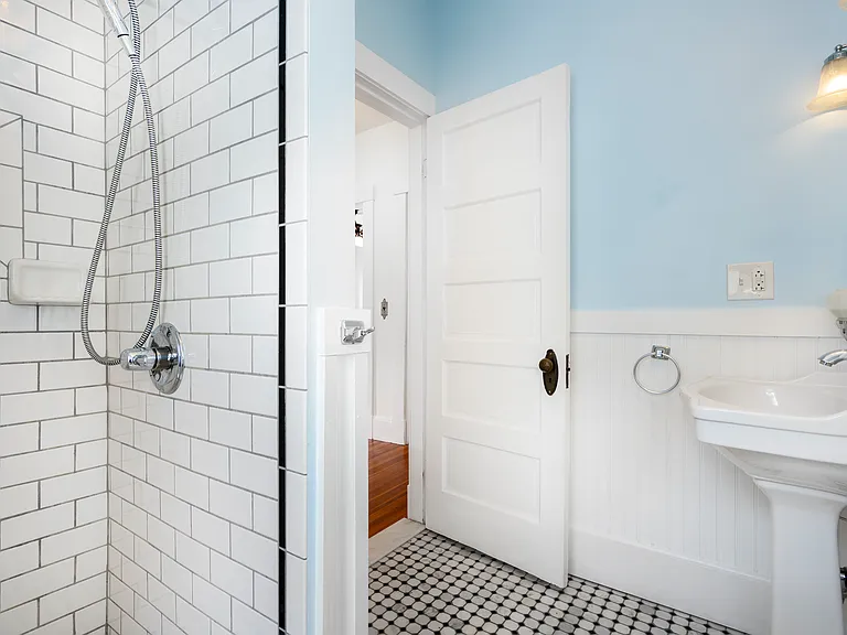 157 Langdon Ave #157 — Photo 7