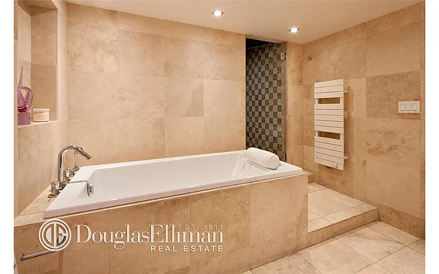 Rented by Douglas Elliman | media 15