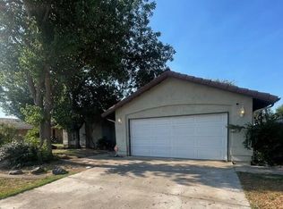 2435 W San Lucia Ct, Porterville, CA 93257