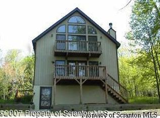 2400 Crestview Rd, Lake Ariel, PA 18436