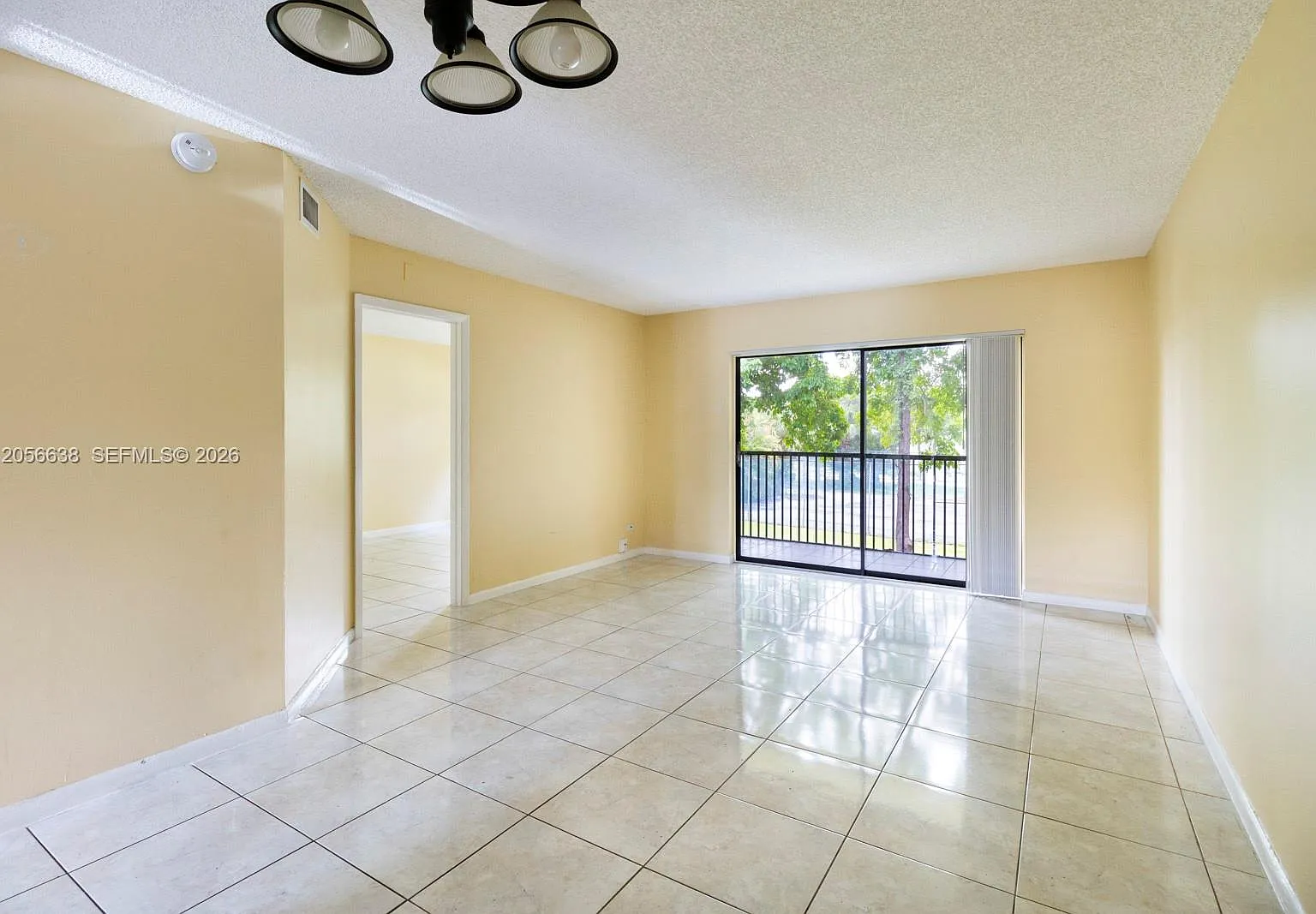 2 bed, 2.0 bath, 850 sqft, $2,100 — Photo 3