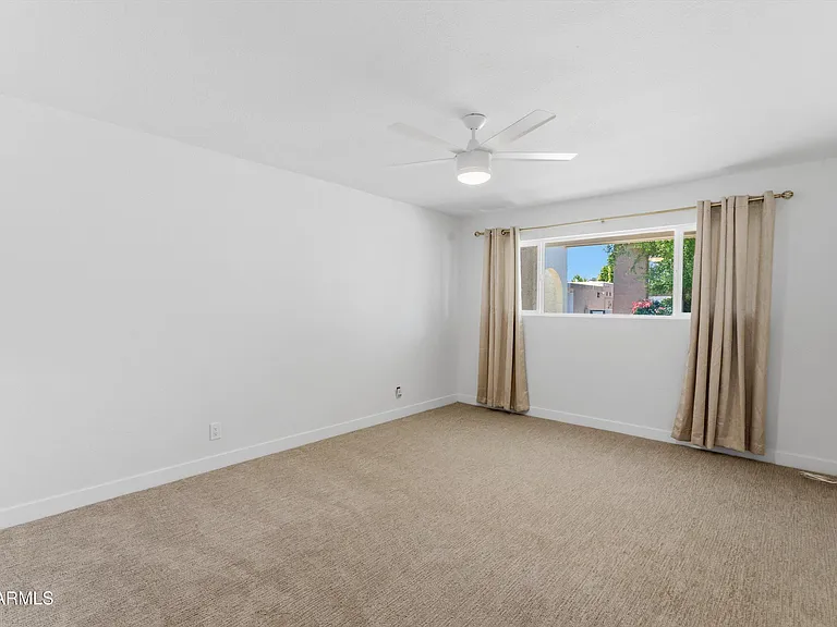 7308 E Berridge Ln — Photo 22