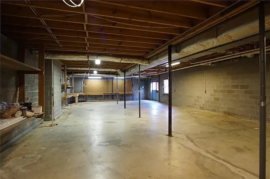 3 bed, 1616 sqft, $1,900 — Photo 3