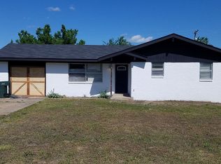 512 N Maplewood Ln, Skiatook, OK 74070