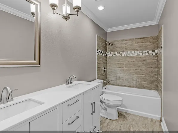 10741 Carmel Dr, Baton Rouge, LA 70818
