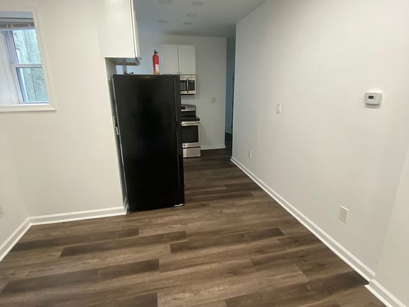 4th image of 5249 Walton Ave #1