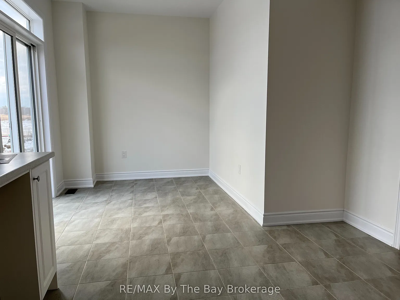 3 bed, $2,500 — Photo 3