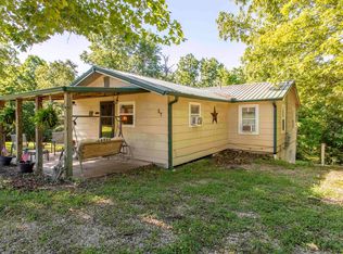 57 Valley Heart Dr, Hardy, AR 72542