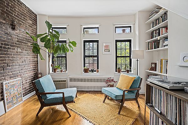 1st image of 251 Kane St APT 9