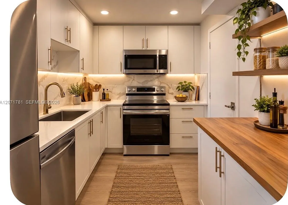 Coastal Towers Condo — Photo 1