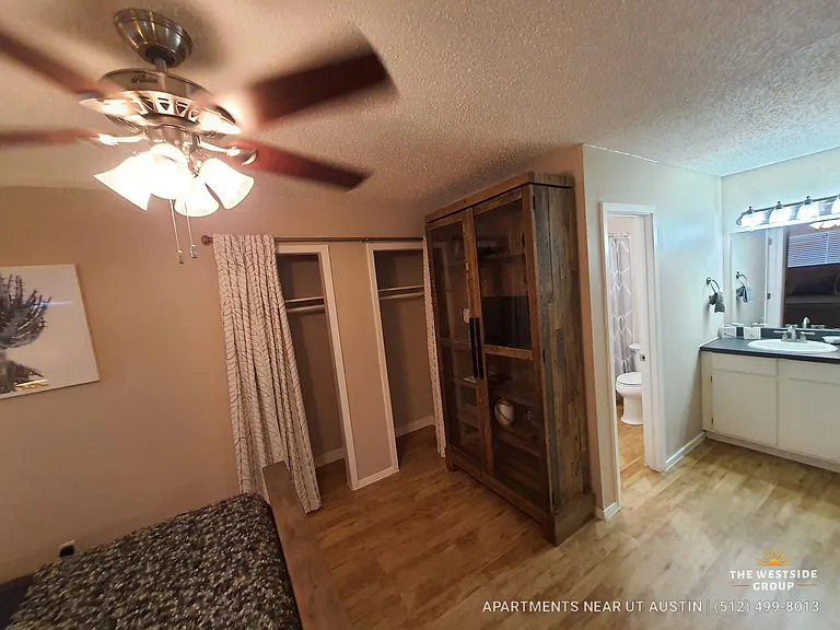 1616 W 6th St — Photo 10
