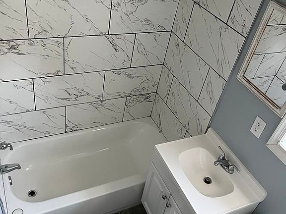 2nd image of 6254 Everett St Floor 1