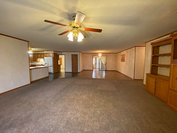 3rd image of 120 E 4th Ave