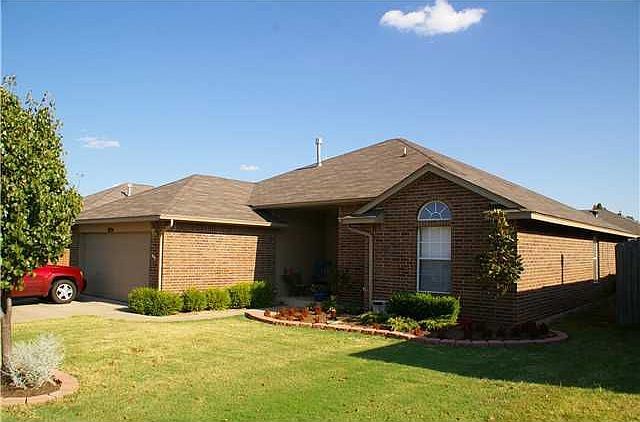 Home for Sale in Oklahoma City, Oklahoma $149,500