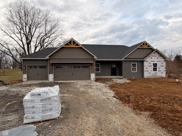 260 Patriots Lndg, Fillmore, IN 46128