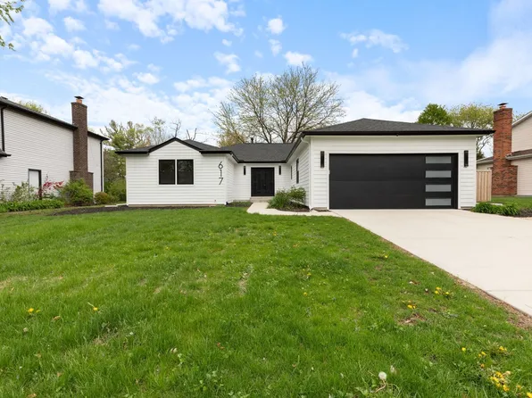 617 Sara Ln, Naperville, IL 60565