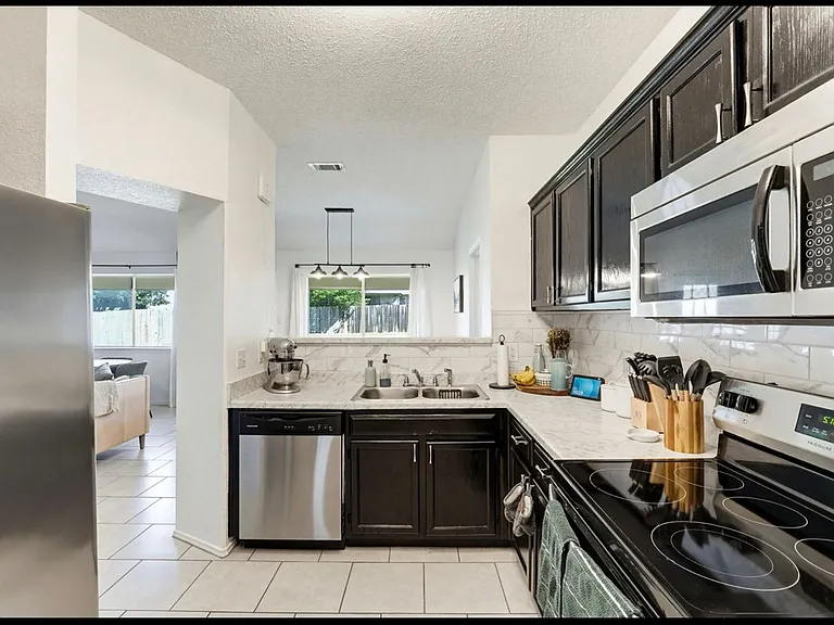 4215 Telluride Dr — Photo 12