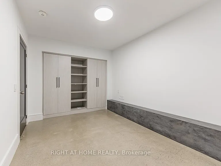 60 Winchester St #LOWER LEVEL — Photo 13
