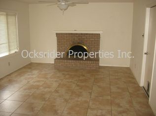 1421 Willys Knight Dr NE, Albuquerque, NM 87112