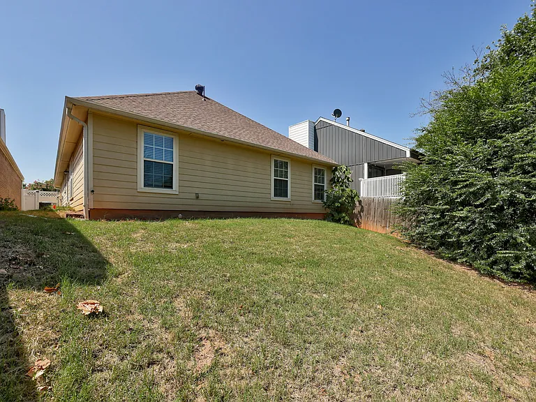 3727 Cedar Ridge Dr — Photo 36