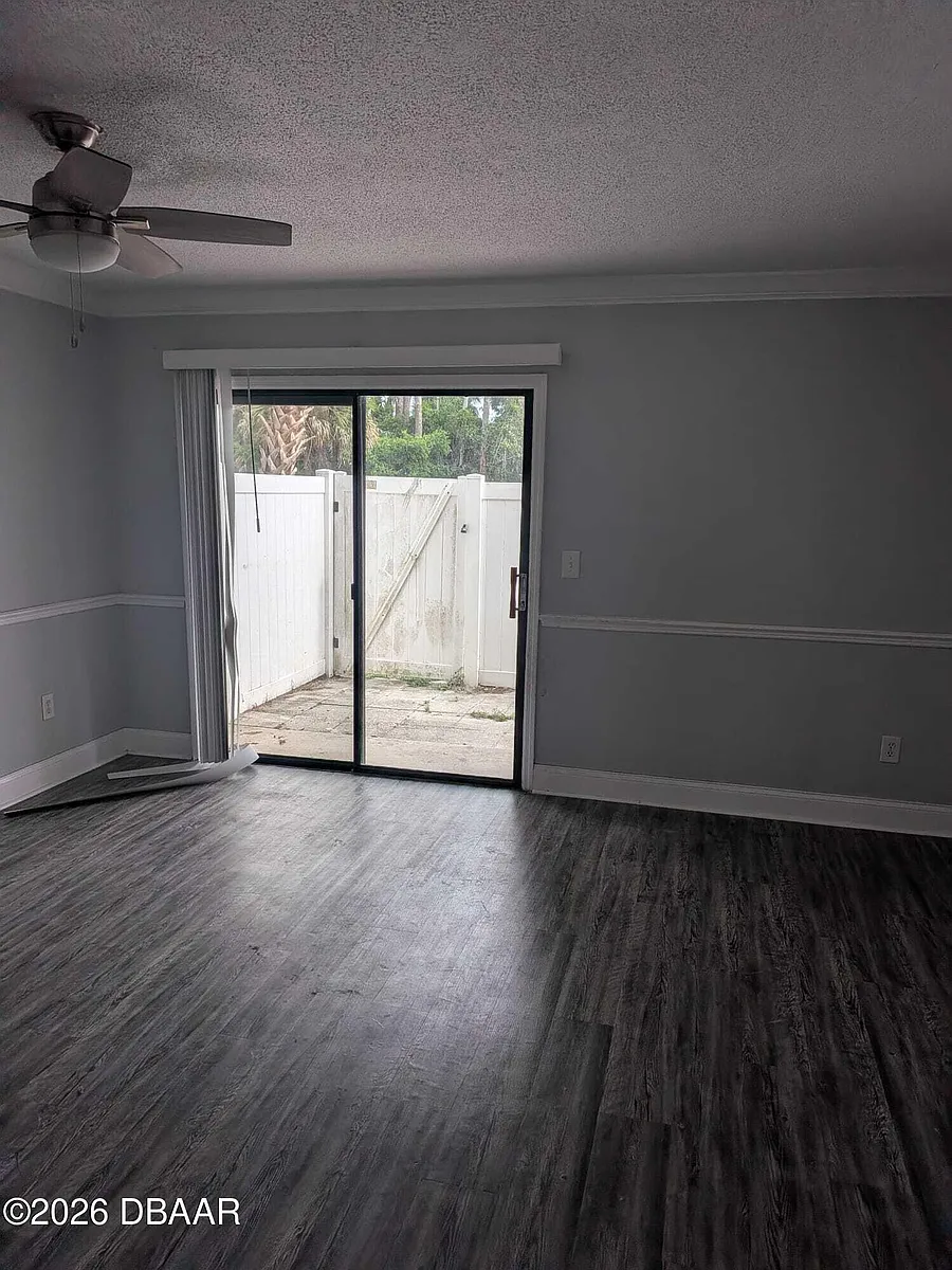 Building Photo - 480 Reed Canal Rd #57