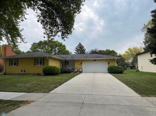 1808 19th St S, Fargo, ND 58103