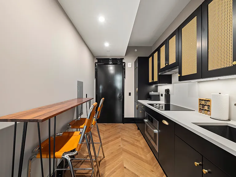 185 Chrystie St #401 — Photo 4