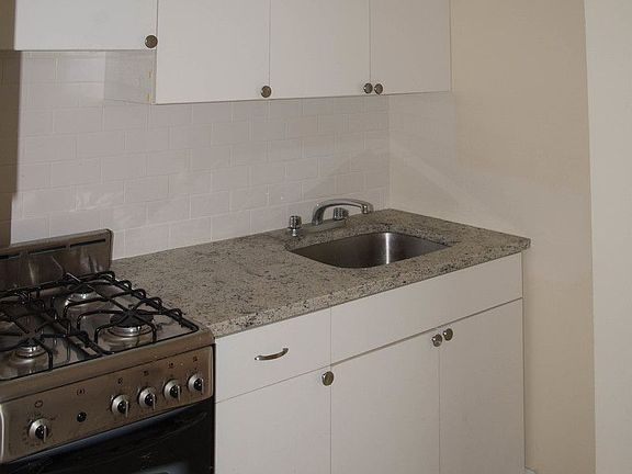 5th image of 808 W End Ave APT 1110