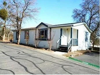 5654 N Park Dr photo 1